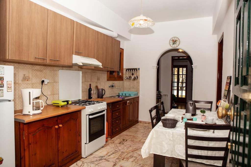 City Center, Sea View Apartment, Amelia! Ανεμόμυλος Εξωτερικό φωτογραφία